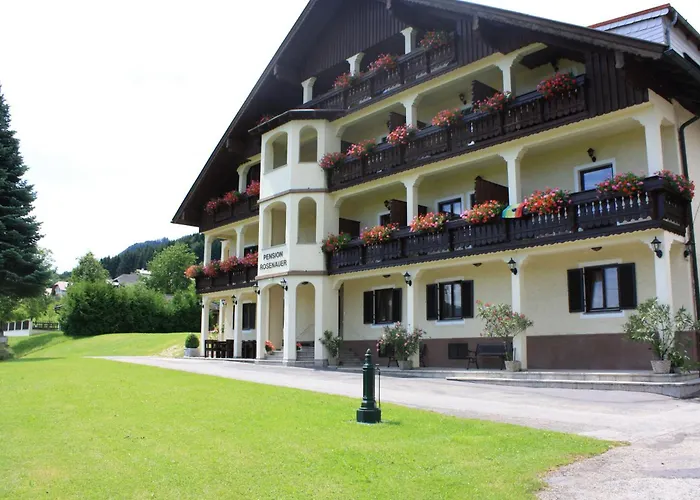 Hotel Am Haus Rosenauer Zimmer & Ferienwohnungen